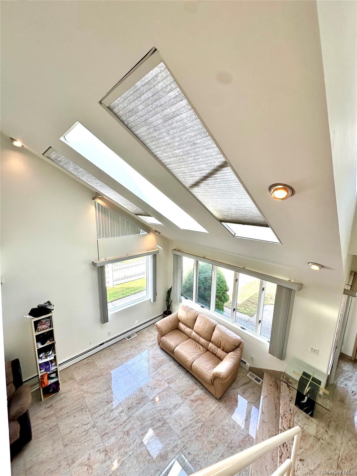 Single Family Windermere  Nassau County, NY 11010, MLS-922595-20