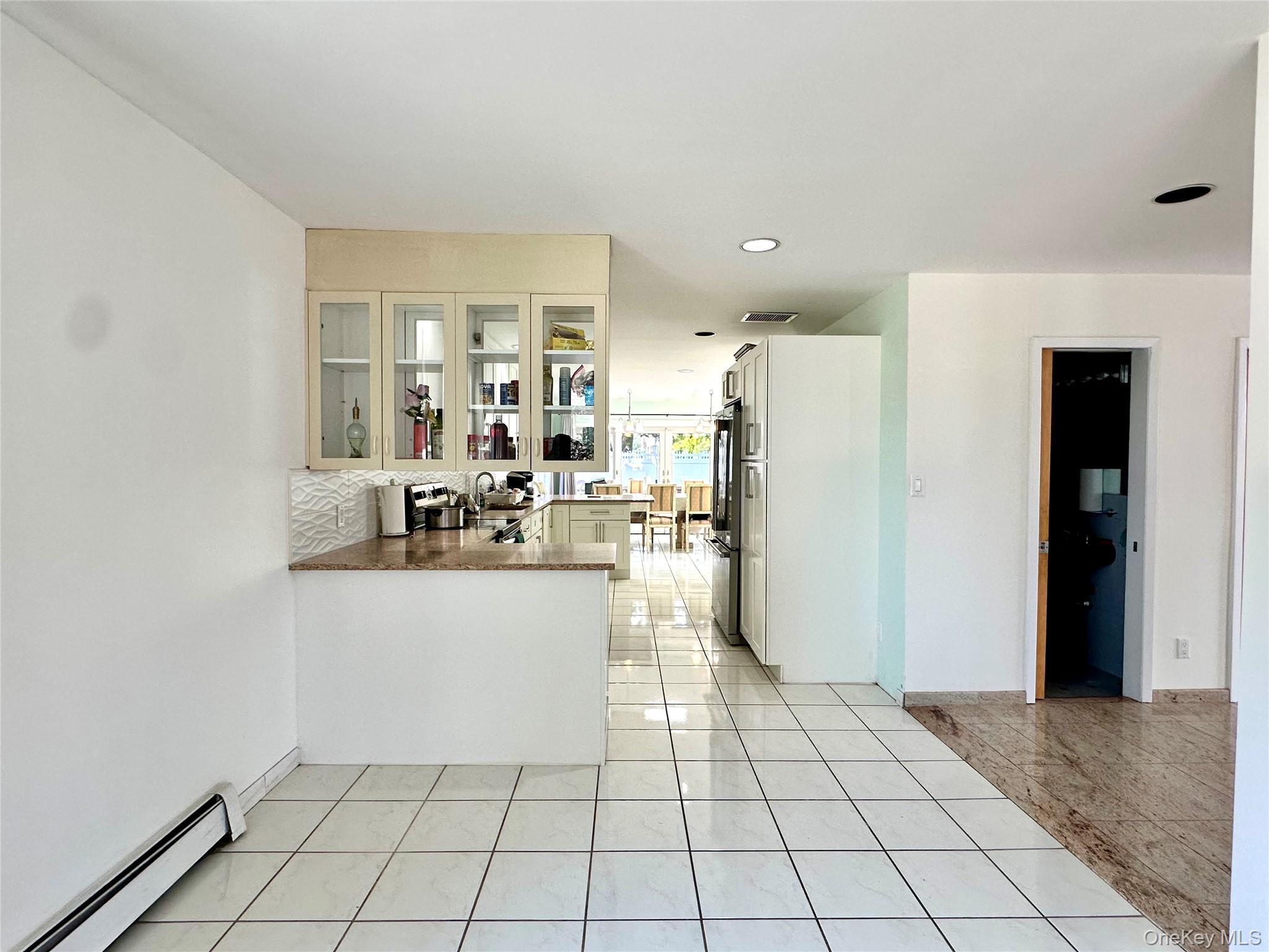 Single Family Windermere  Nassau County, NY 11010, MLS-922595-22