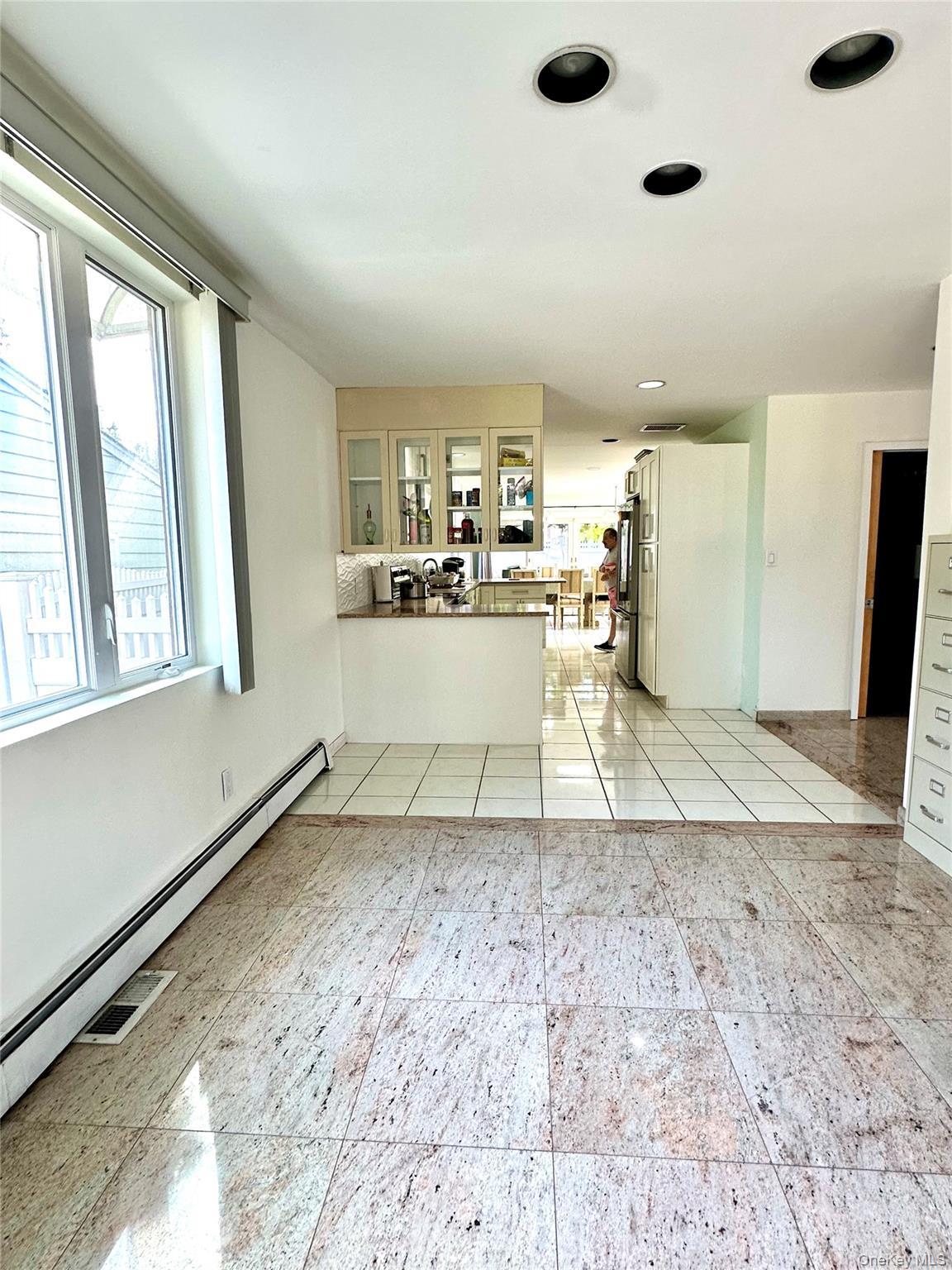 Single Family Windermere  Nassau County, NY 11010, MLS-922595-23