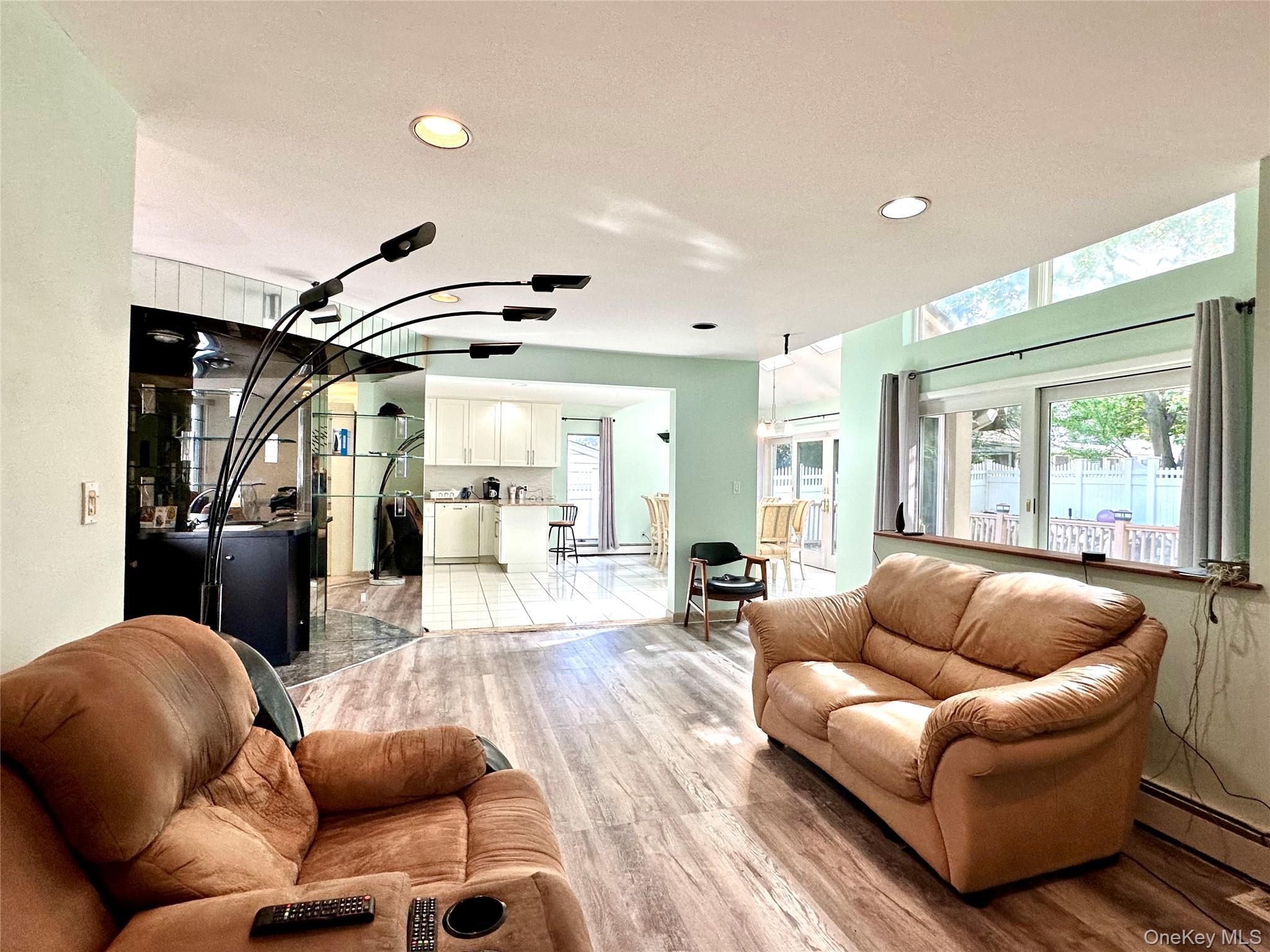 Single Family Windermere  Nassau County, NY 11010, MLS-922595-26