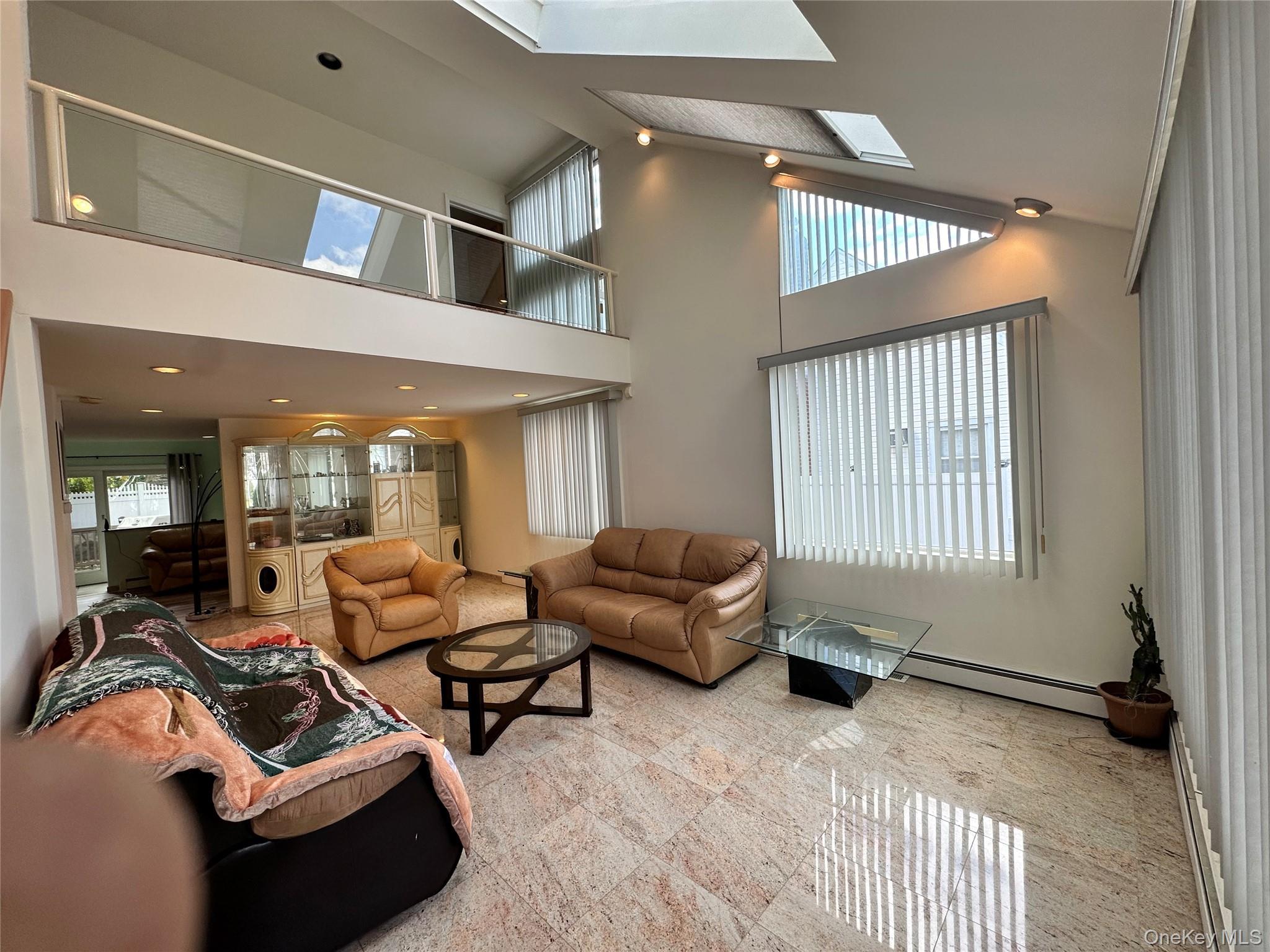 Single Family Windermere  Nassau County, NY 11010, MLS-922595-3