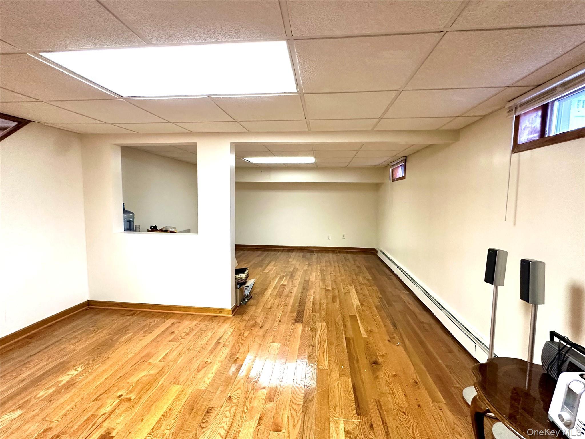 Single Family Windermere  Nassau County, NY 11010, MLS-922595-31