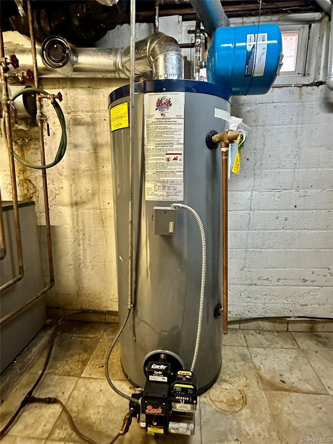 Single Family Windermere  Nassau County, NY 11010, MLS-922595-37