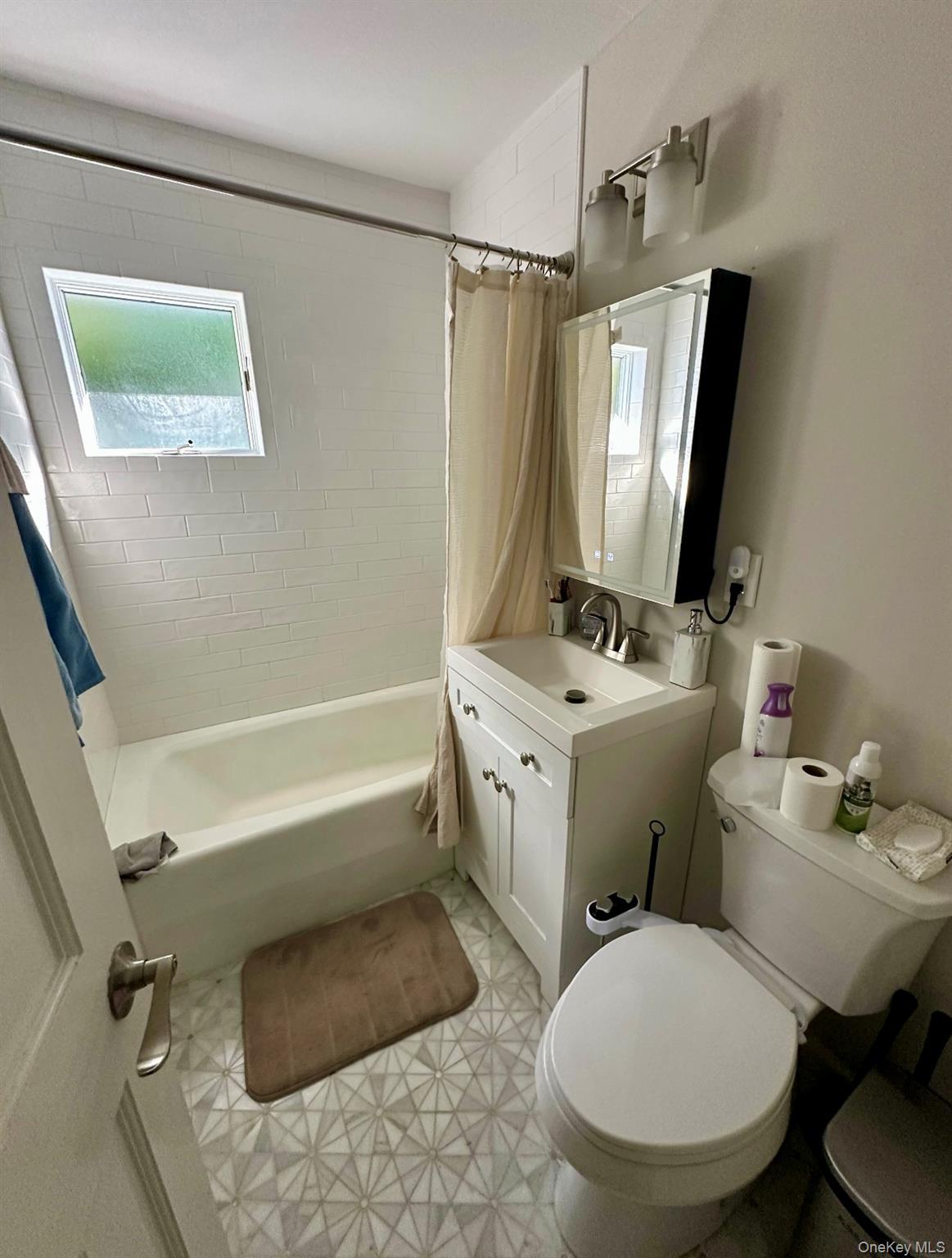 Single Family Hudsonview Westchester County, NY 10547, MLS-922603-10