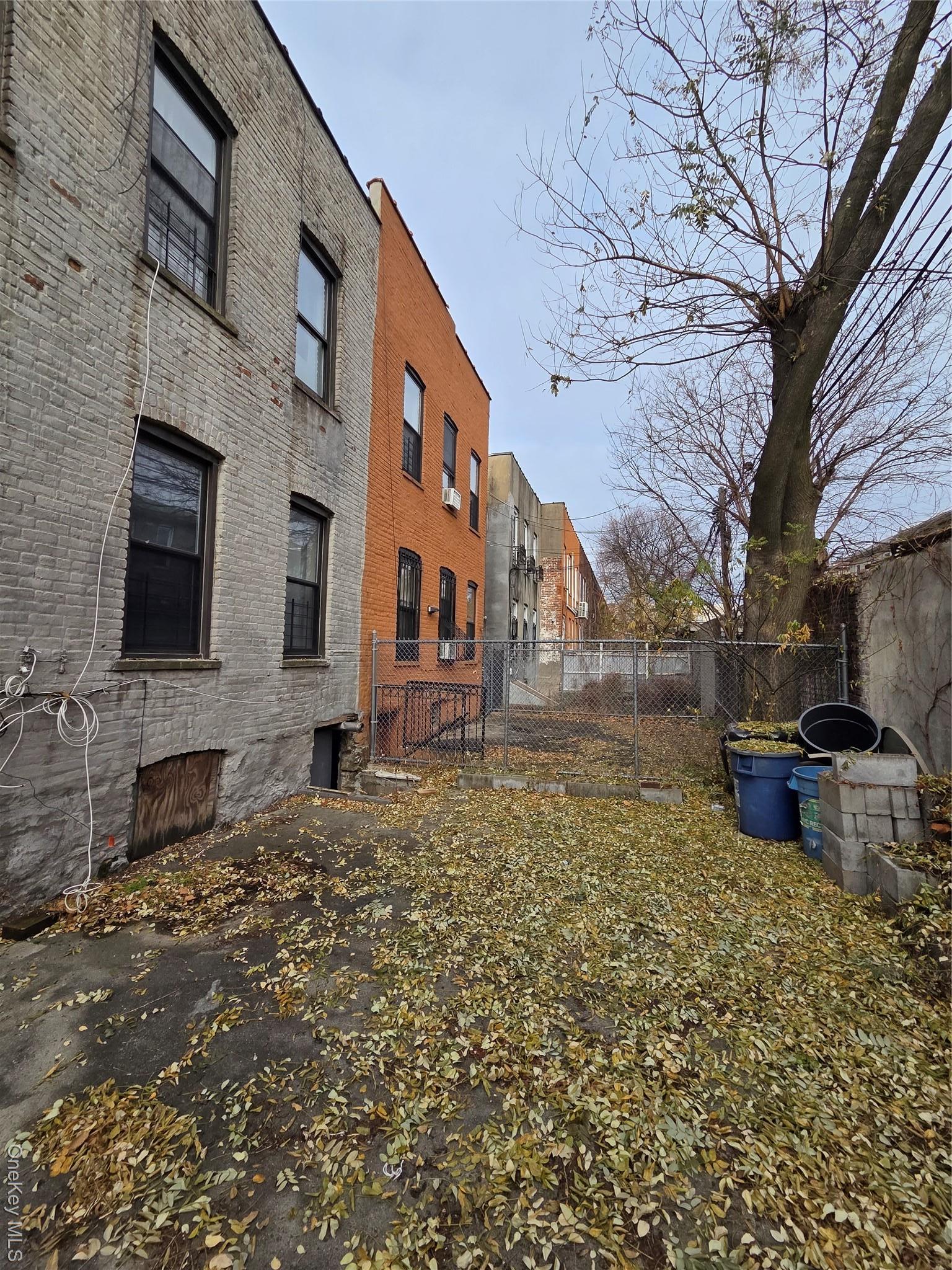 Single Family Legion  Brooklyn, NY 11212, MLS-922605-10