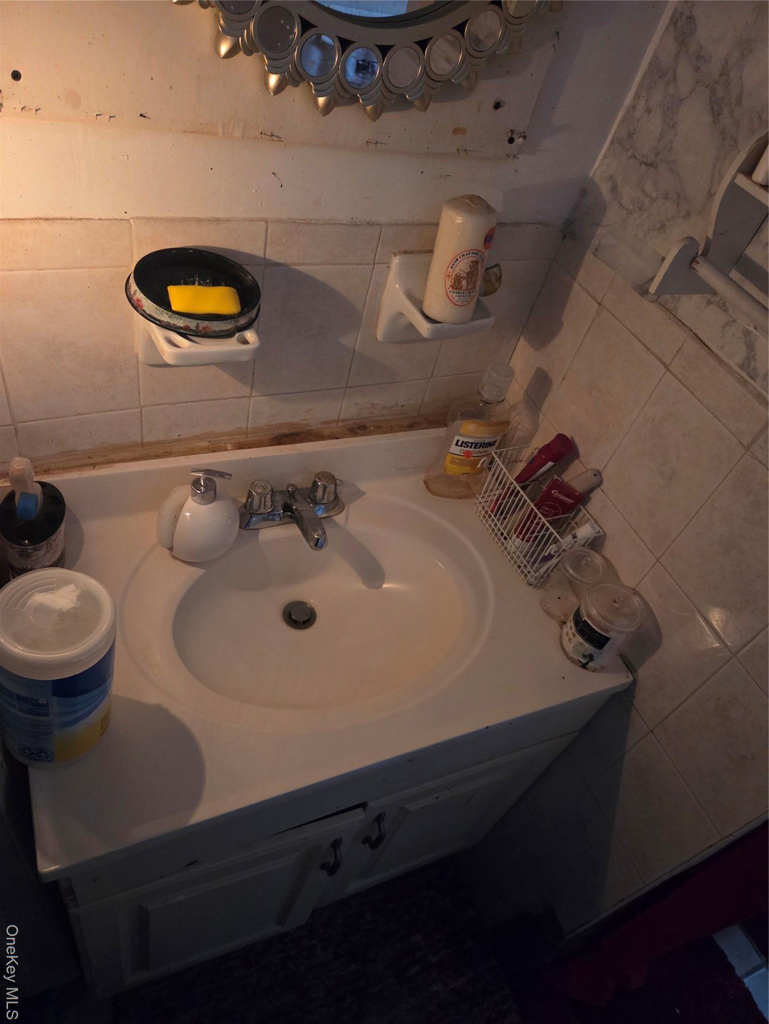 Single Family Legion  Brooklyn, NY 11212, MLS-922605-19