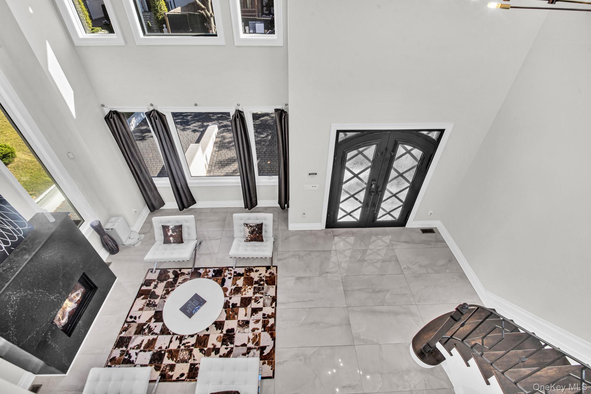 Single Family 8th Queens, NY 11357, MLS-922640-18