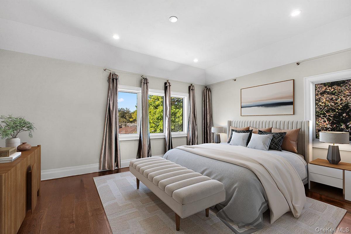 Single Family 8th Queens, NY 11357, MLS-922640-19