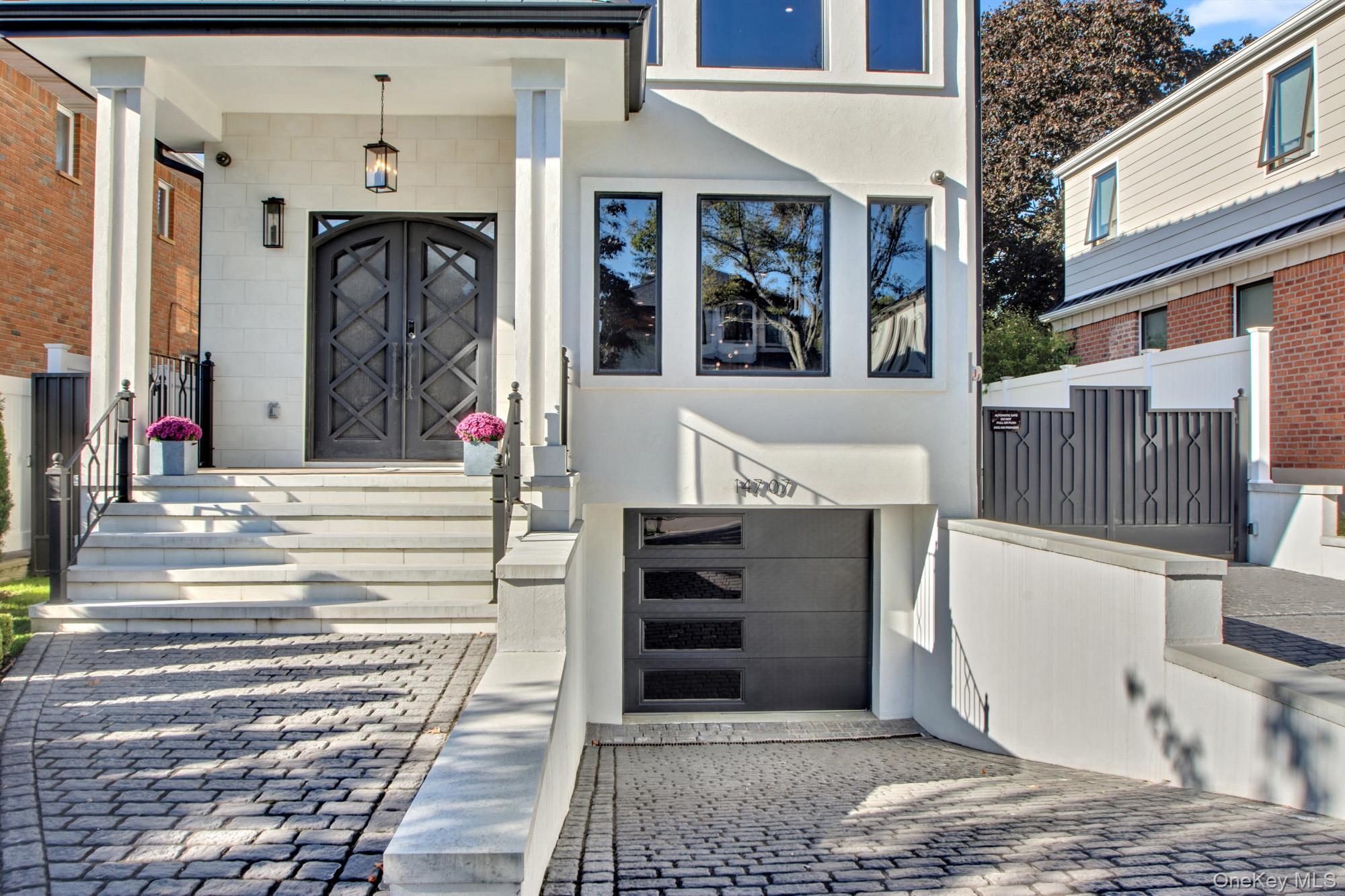 Single Family 8th Queens, NY 11357, MLS-922640-2