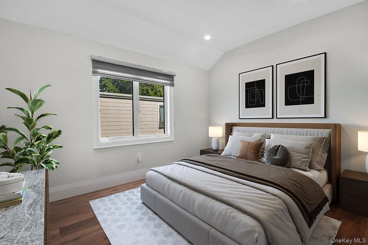 Single Family 8th Queens, NY 11357, MLS-922640-23