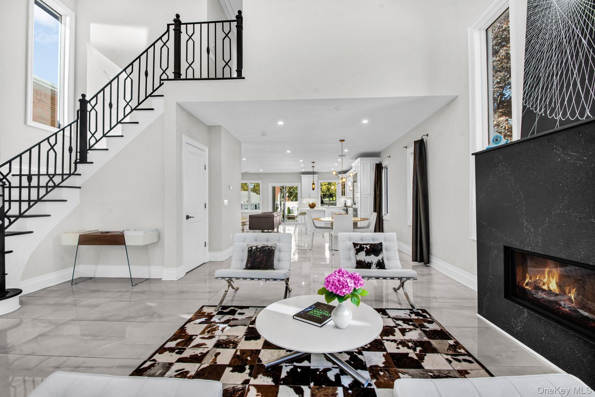 Single Family 8th Queens, NY 11357, MLS-922640-5