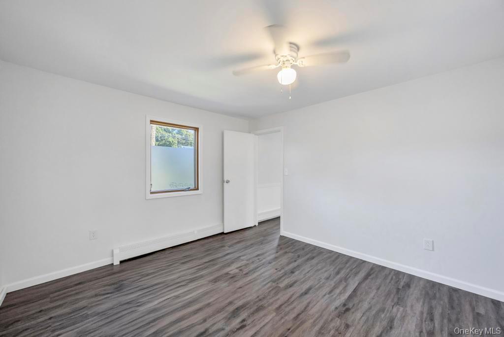 Single Family 7th  Suffolk County, NY 11717, MLS-922655-20