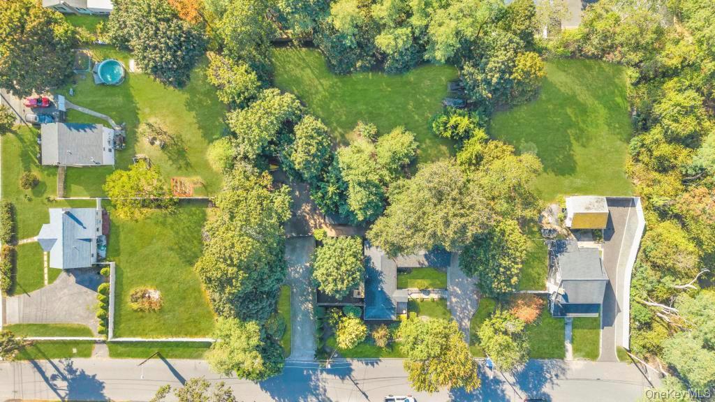 Single Family 7th  Suffolk County, NY 11717, MLS-922655-24