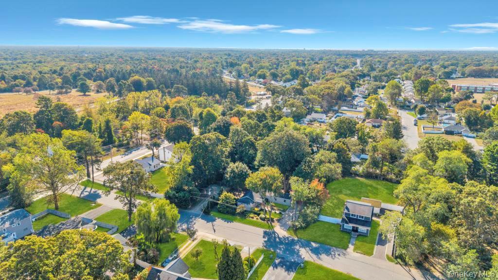 Single Family 7th  Suffolk County, NY 11717, MLS-922655-25