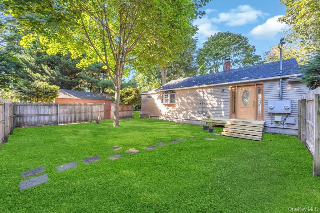 Single Family 7th  Suffolk County, NY 11717, MLS-922655-28