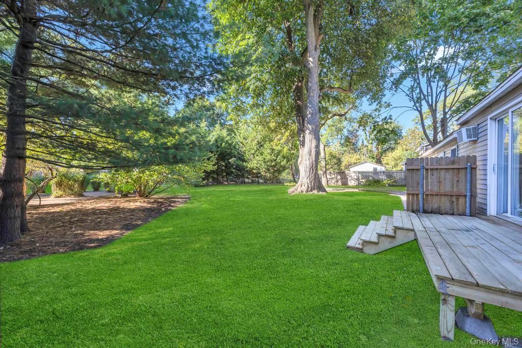 Single Family 7th  Suffolk County, NY 11717, MLS-922655-29