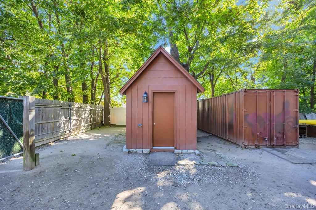 Single Family 7th  Suffolk County, NY 11717, MLS-922655-43