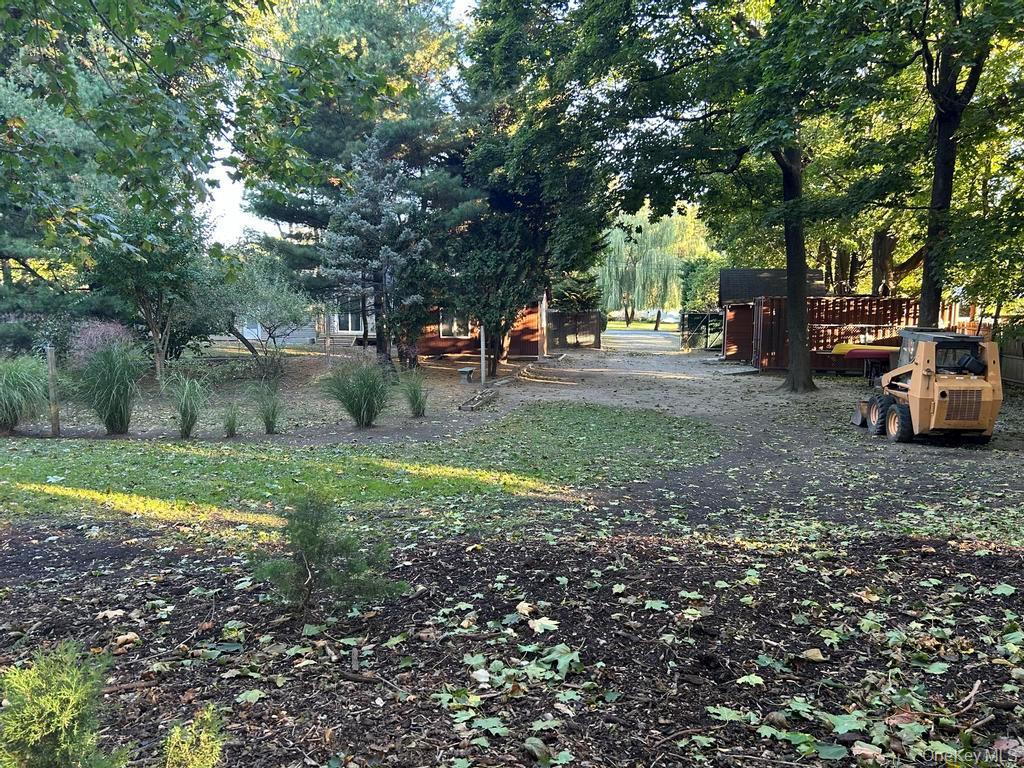 Single Family 7th  Suffolk County, NY 11717, MLS-922655-44