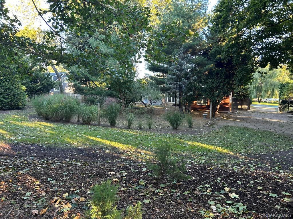 Single Family 7th  Suffolk County, NY 11717, MLS-922655-45