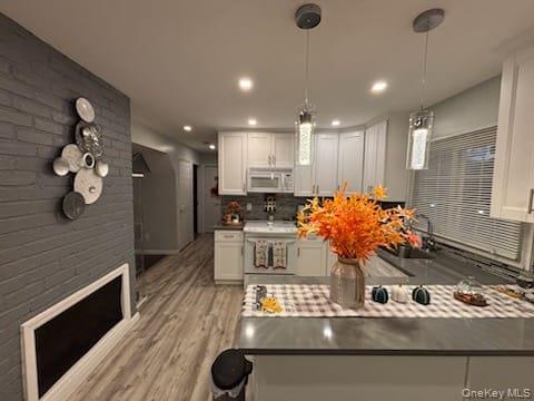 Single Family Arcadia  Nassau County, NY 11801, MLS-922662-10