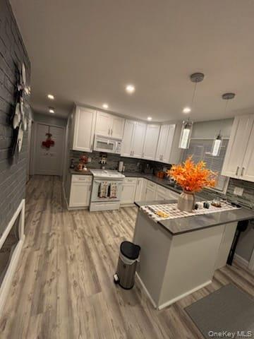 Single Family Arcadia  Nassau County, NY 11801, MLS-922662-7