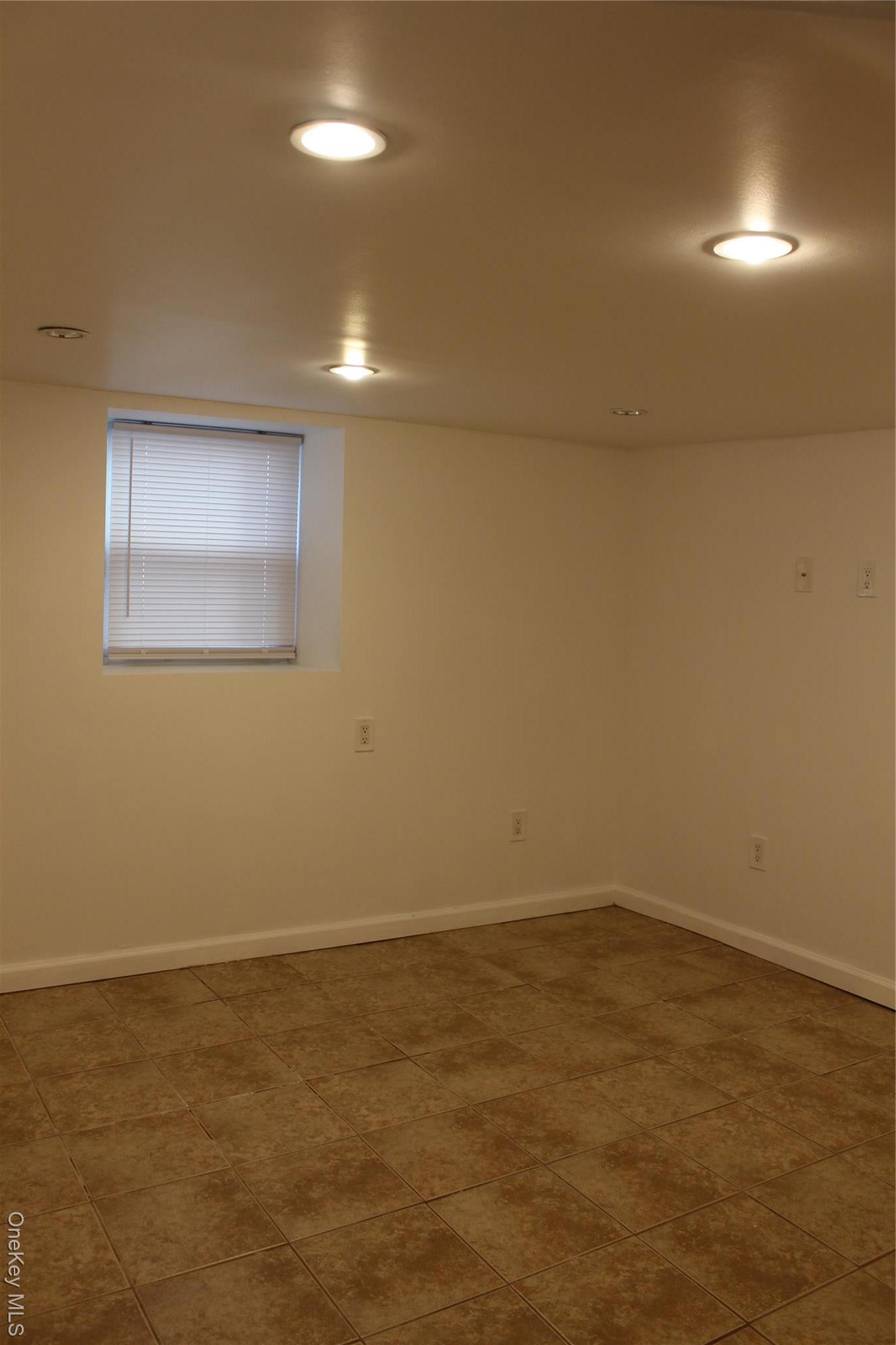 Single Family Harding  Bronx, NY 10465, MLS-922665-14