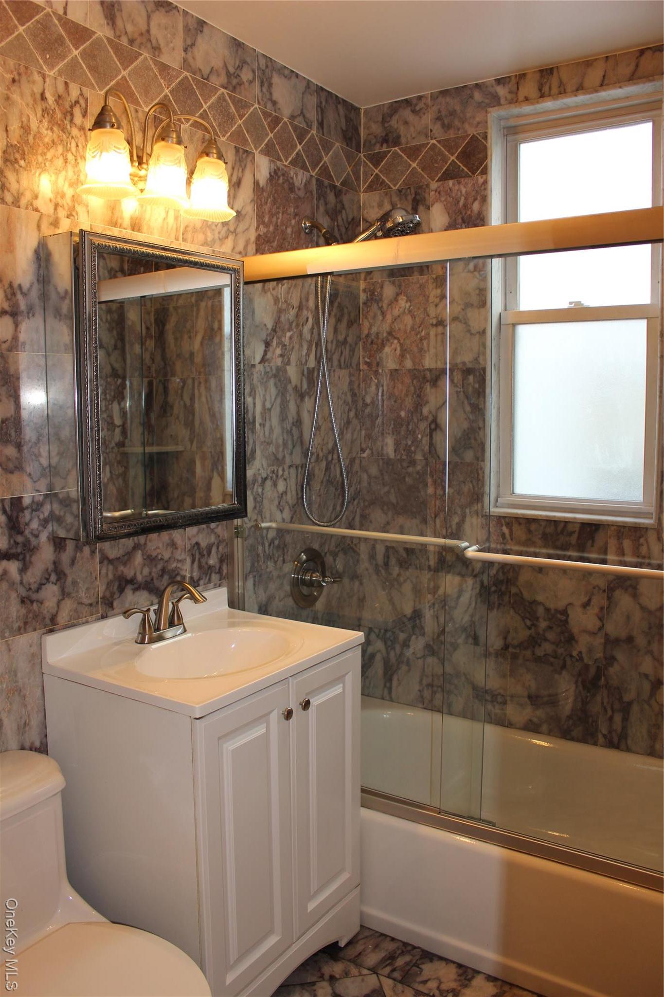 Single Family Harding  Bronx, NY 10465, MLS-922665-8