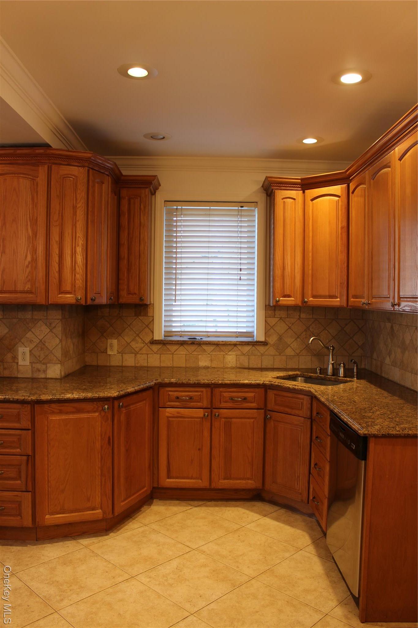 Single Family Harding  Bronx, NY 10465, MLS-922665-9