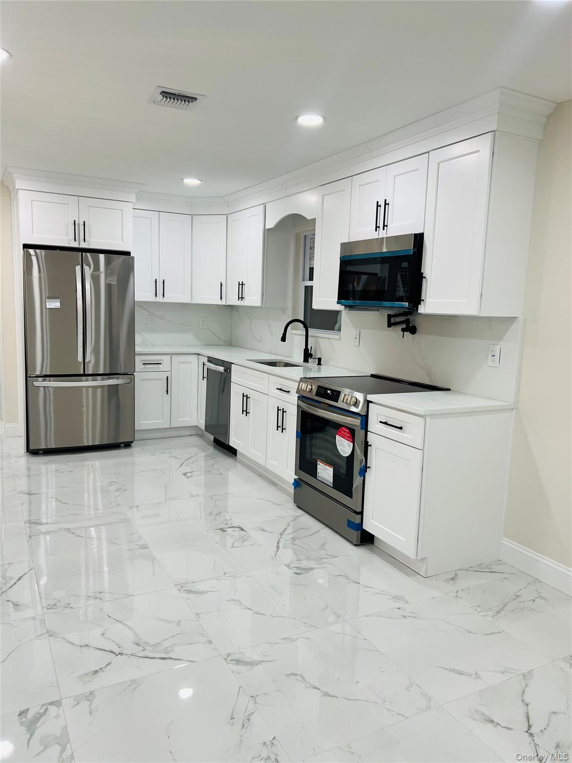 Single Family Sequoia  Suffolk County, NY 11727, MLS-922671-12