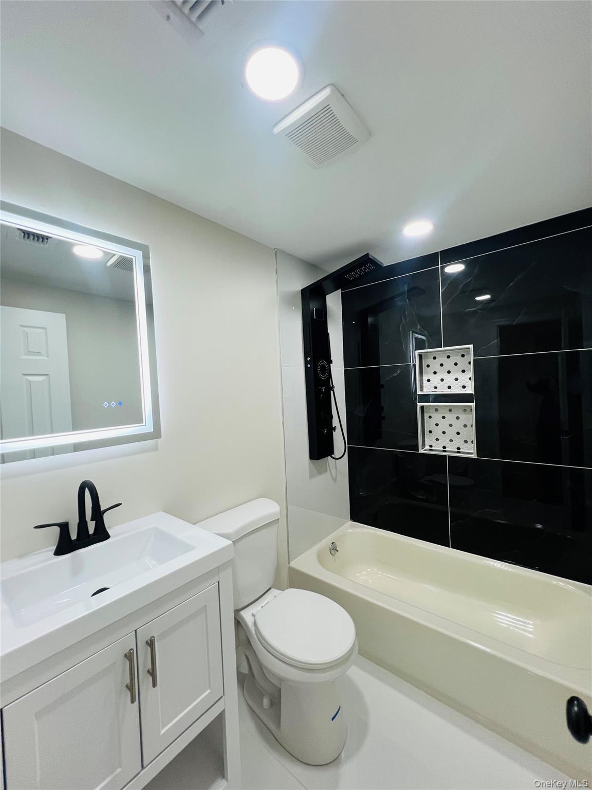 Single Family Sequoia  Suffolk County, NY 11727, MLS-922671-24