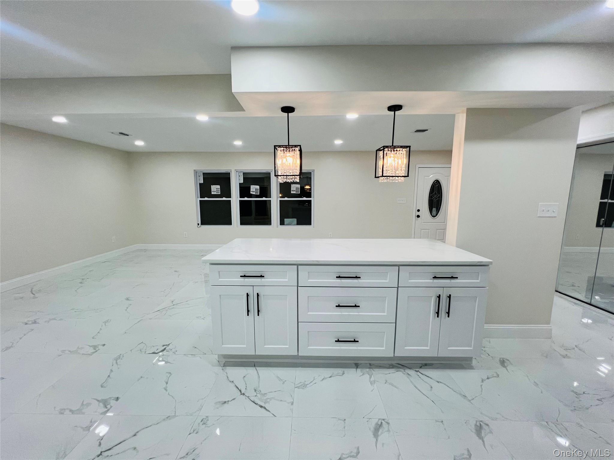 Single Family Sequoia  Suffolk County, NY 11727, MLS-922671-6