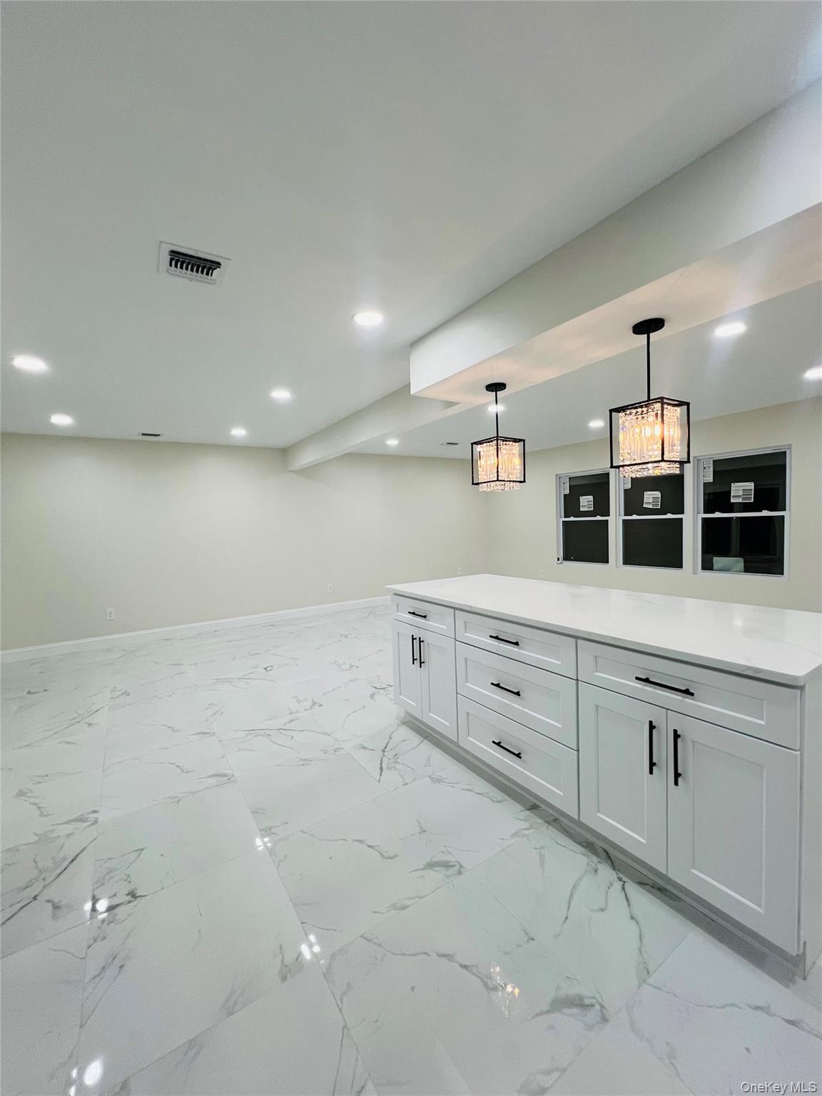 Single Family Sequoia  Suffolk County, NY 11727, MLS-922671-8