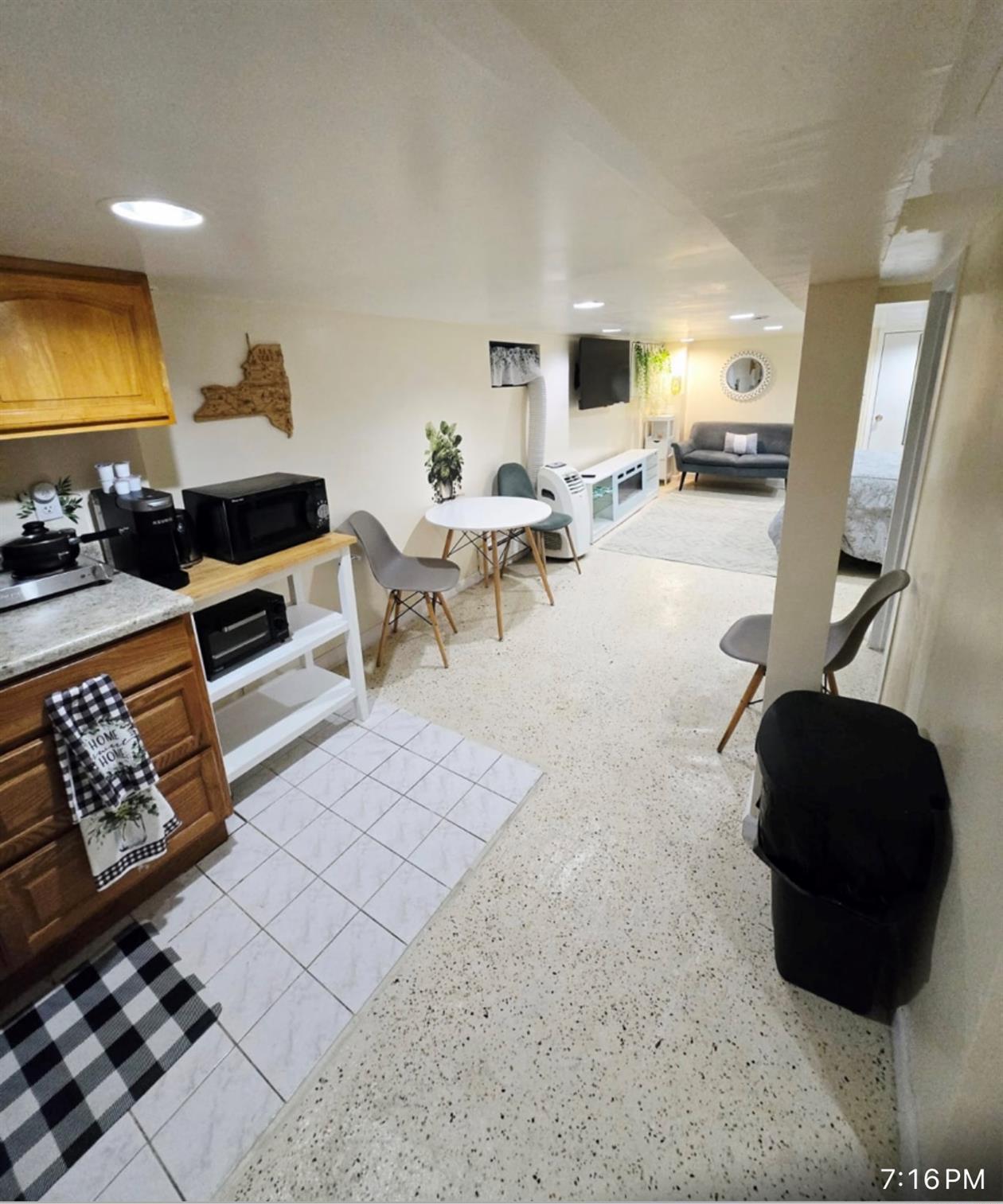 Single Family Drive Queens, NY 11434, MLS-922673-10