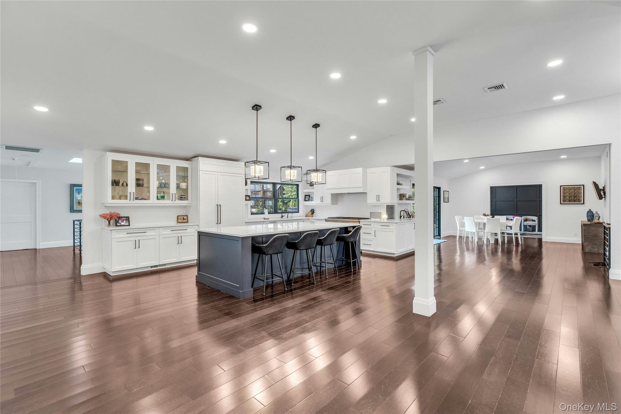 Single Family Treeview Suffolk County, NY 11747, MLS-922676-11