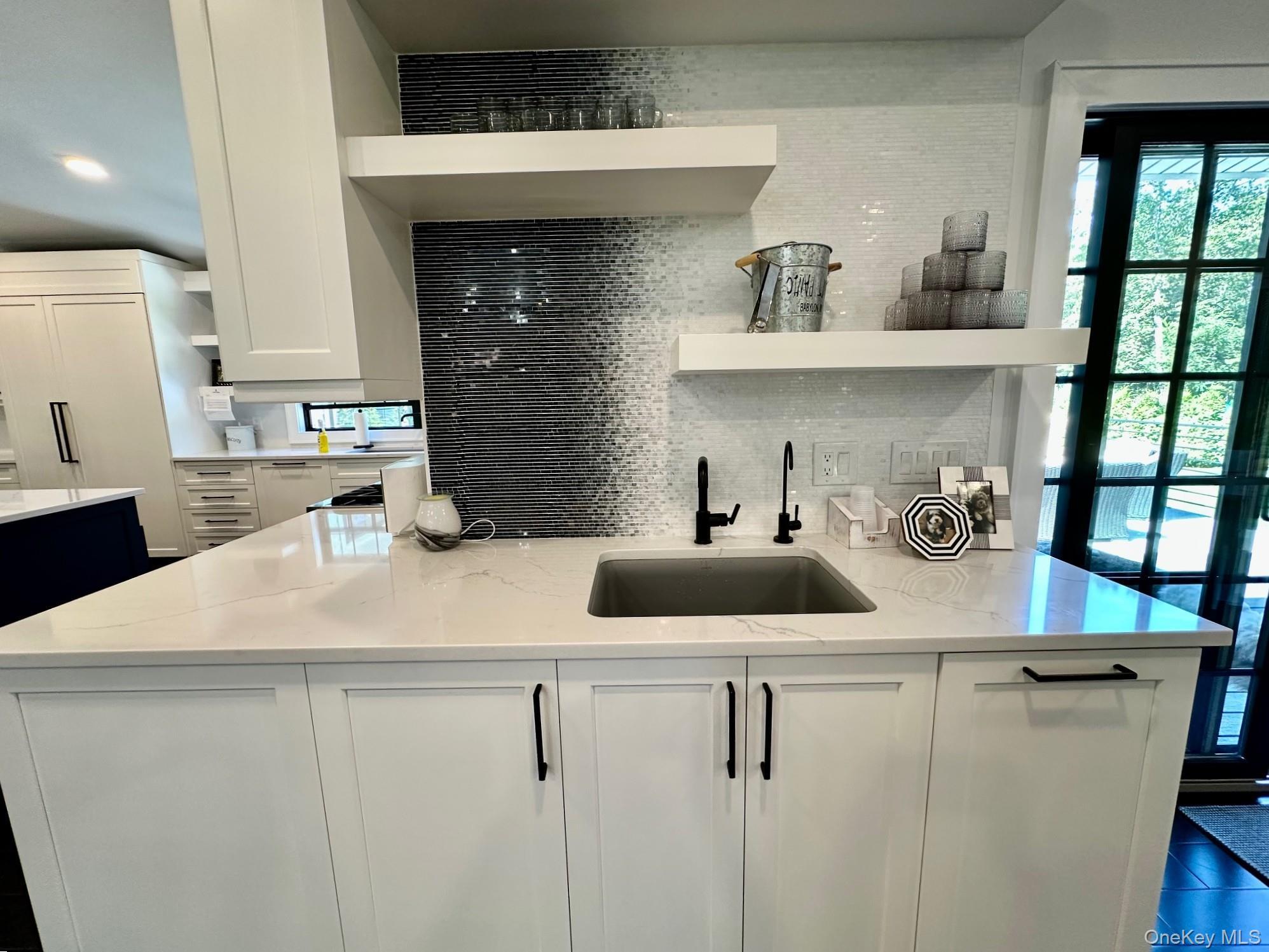 Single Family Treeview Suffolk County, NY 11747, MLS-922676-13