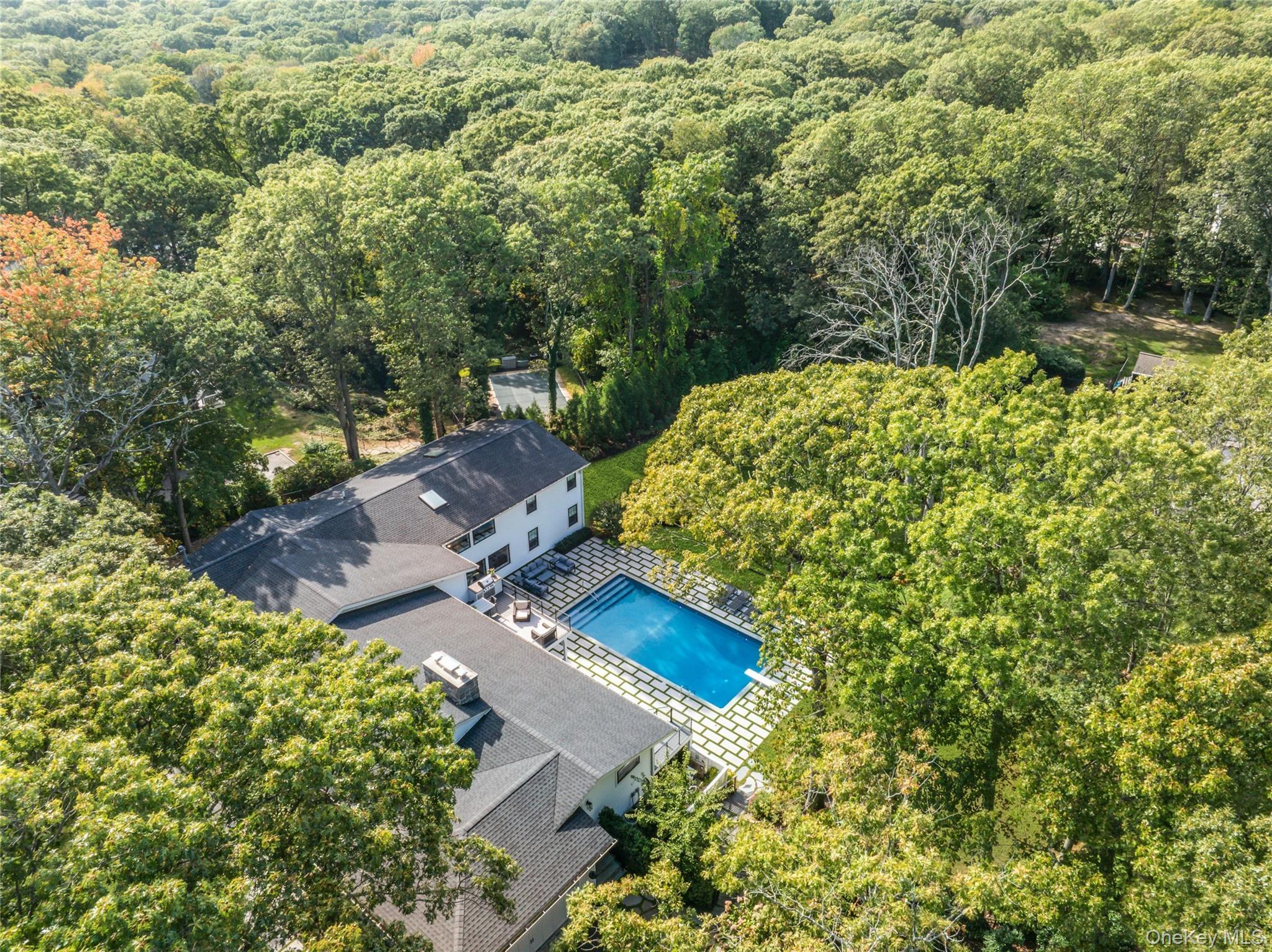 Single Family Treeview Suffolk County, NY 11747, MLS-922676-3