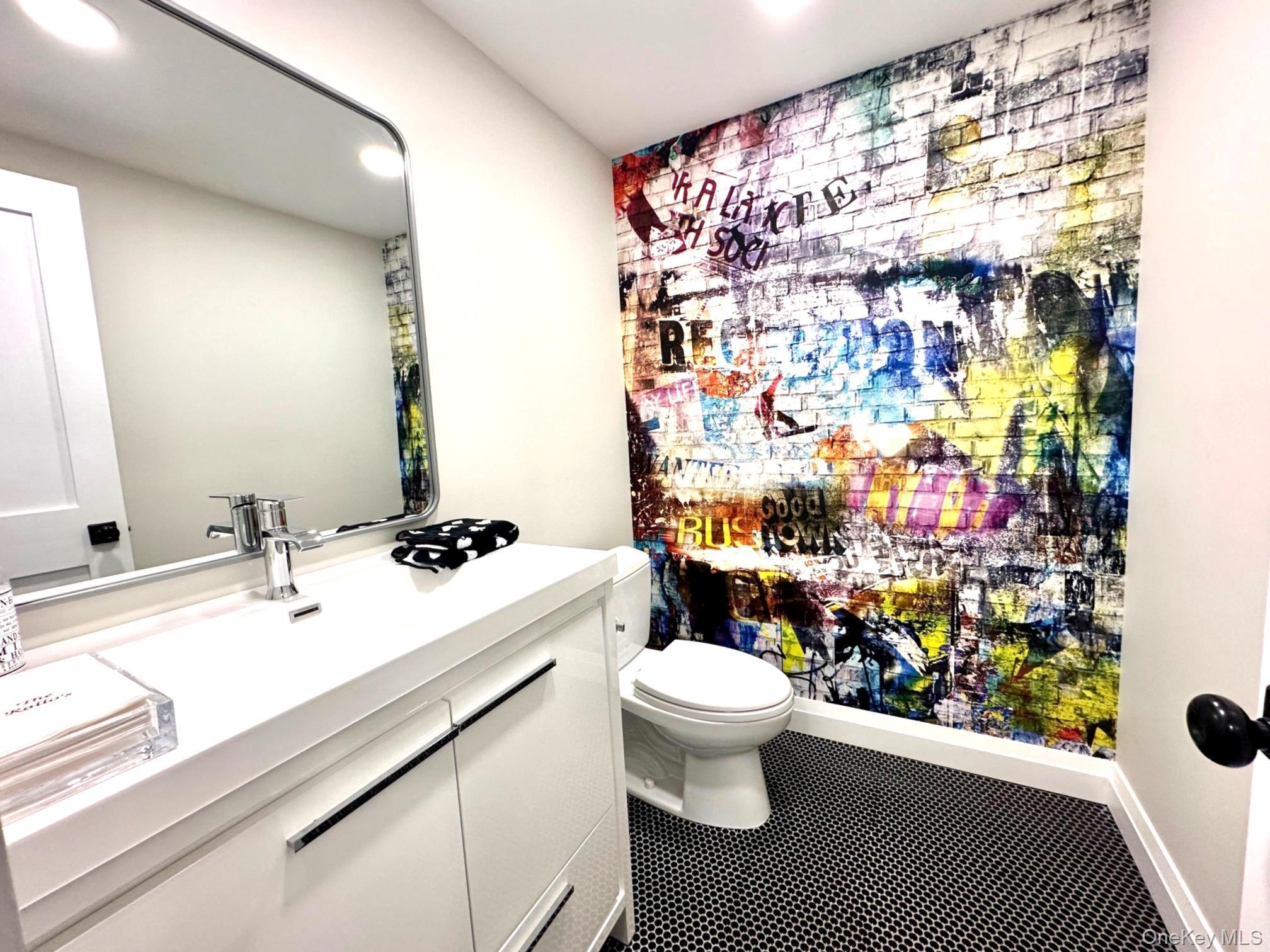 Single Family Treeview Suffolk County, NY 11747, MLS-922676-35