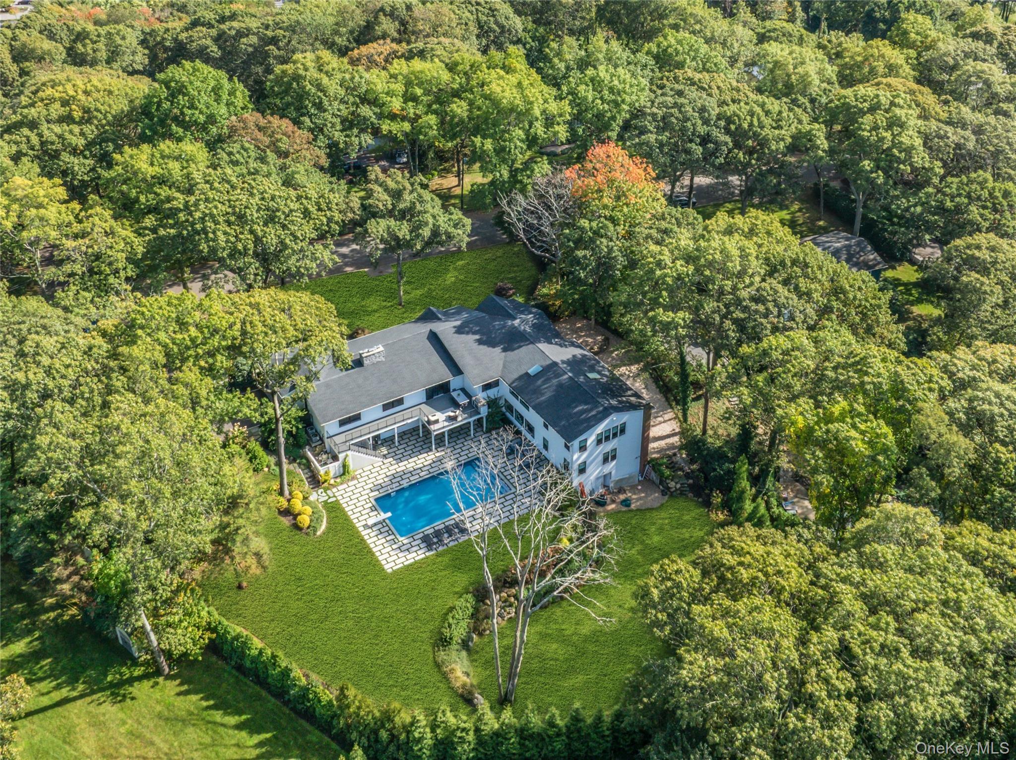 Single Family Treeview  Suffolk County, NY 11747, MLS-922676-50