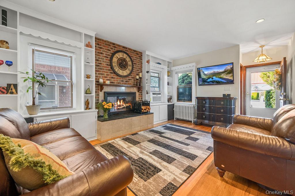 Single Family Leggett  Queens, NY 11357, MLS-922688-5