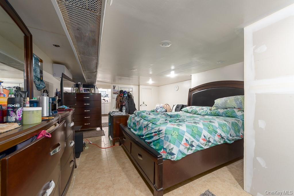 Single Family 91st  Brooklyn, NY 11236, MLS-922690-13