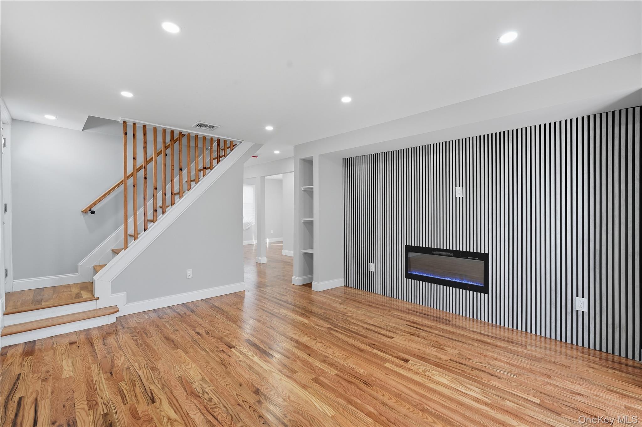 Single Family Venetian Prom  Suffolk County, NY 11757, MLS-922701-13