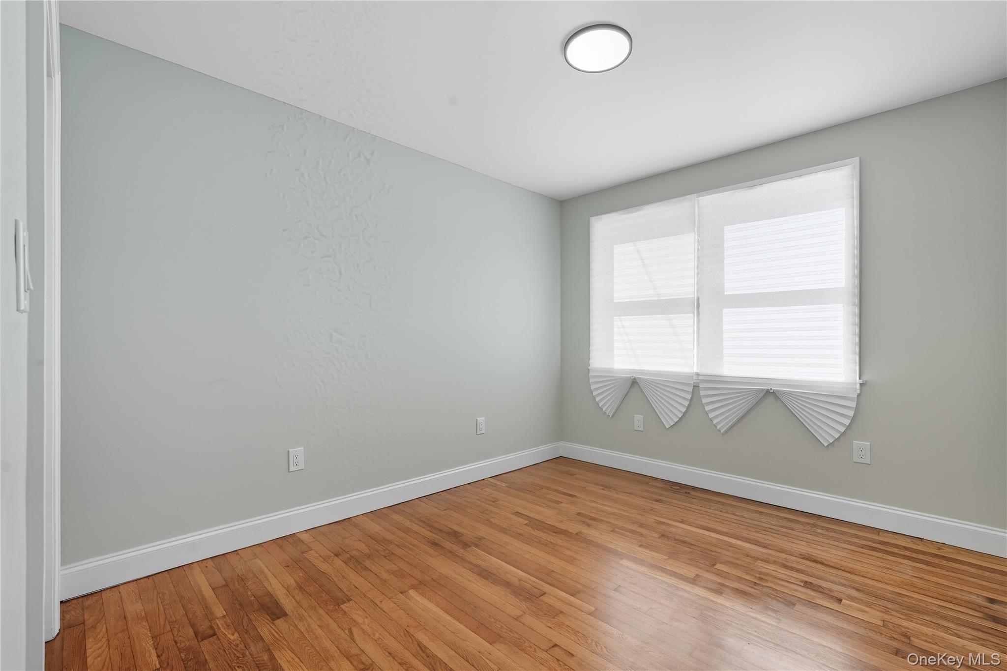 Single Family Venetian Prom  Suffolk County, NY 11757, MLS-922701-19