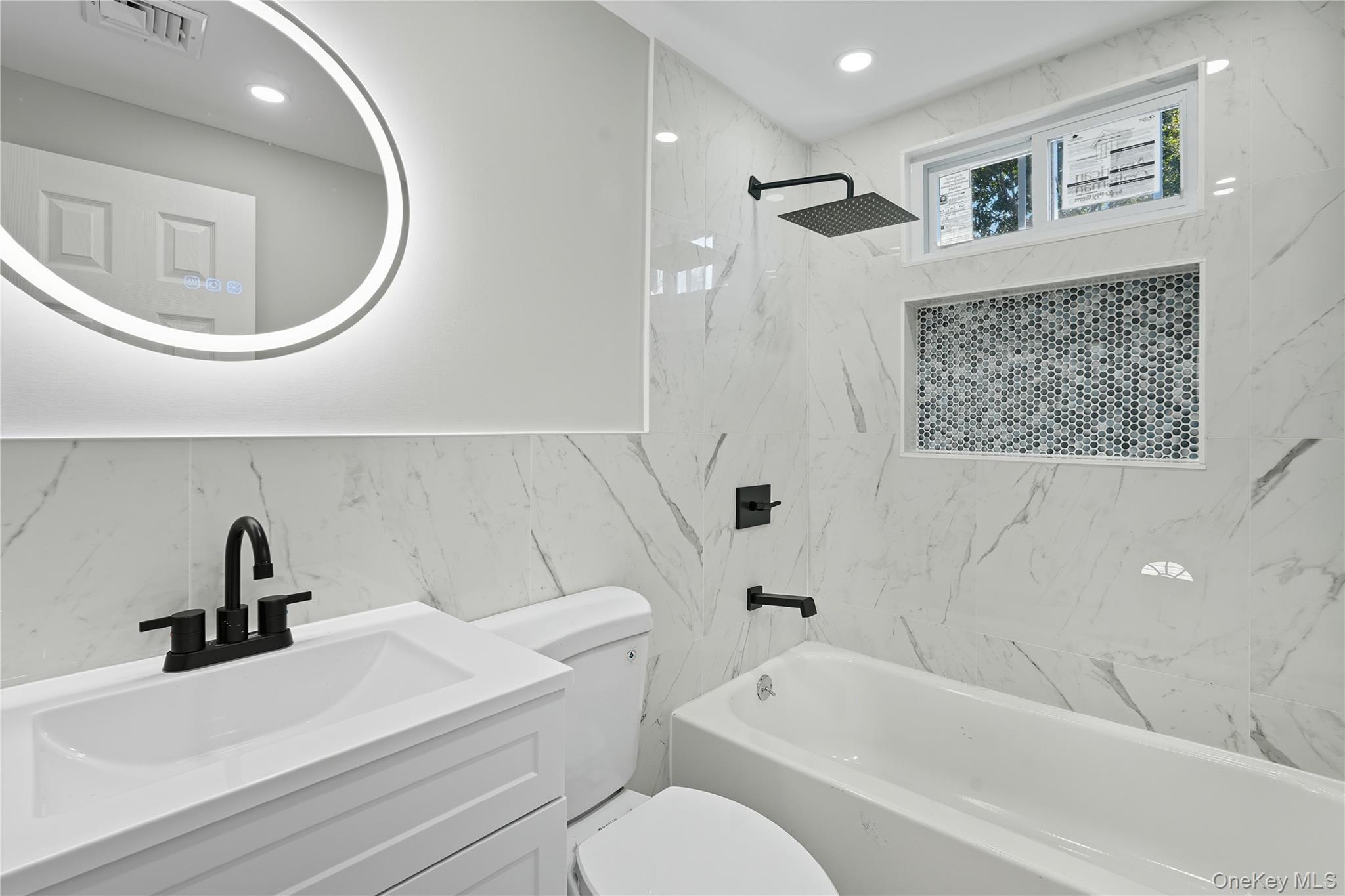 Single Family Venetian Prom  Suffolk County, NY 11757, MLS-922701-24