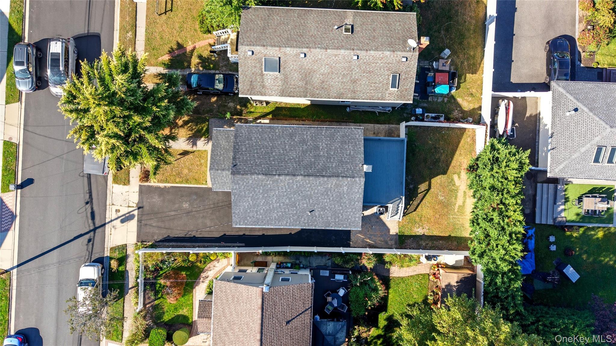 Single Family Venetian Prom  Suffolk County, NY 11757, MLS-922701-3