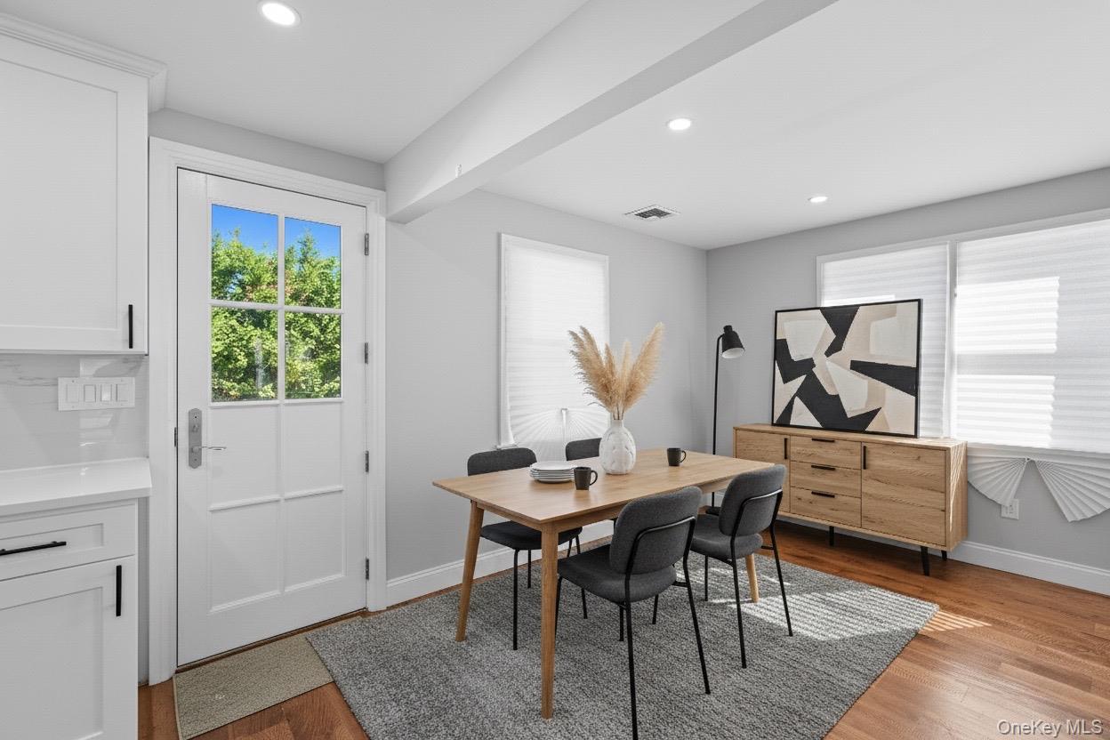 Single Family Venetian Prom  Suffolk County, NY 11757, MLS-922701-38