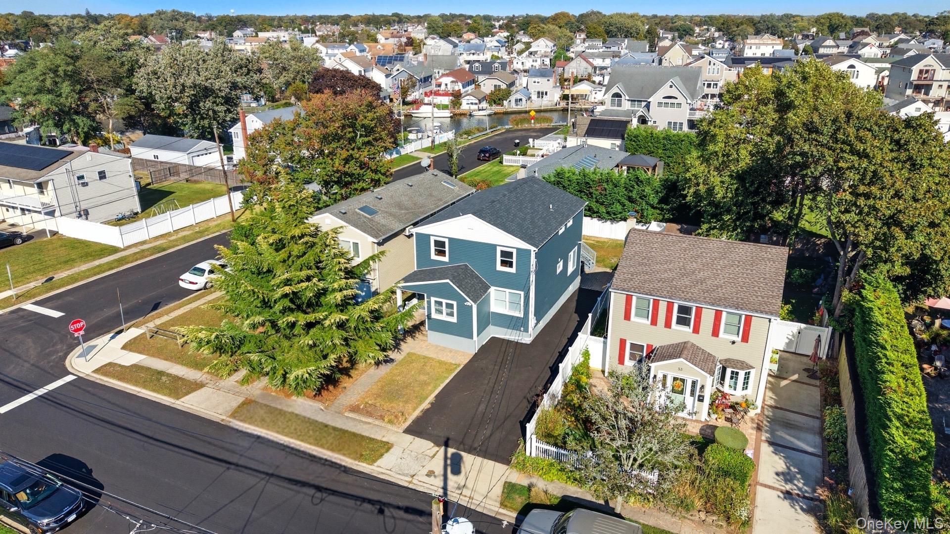 Single Family Venetian Prom  Suffolk County, NY 11757, MLS-922701-5