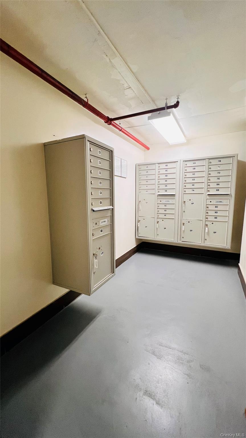 Condo 41st  Queens, NY 11355, MLS-922707-12