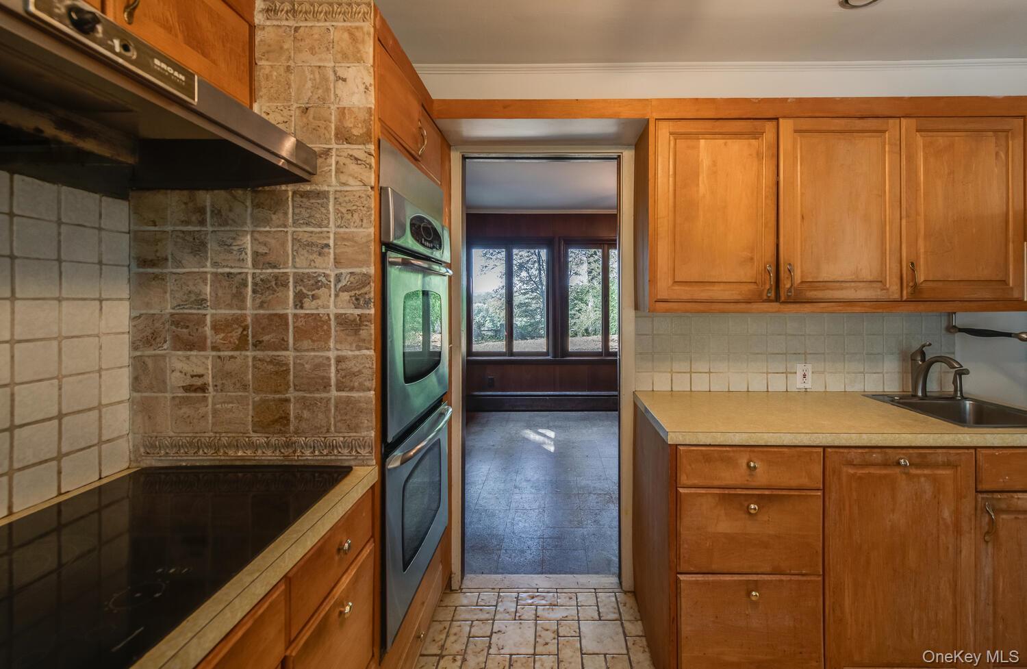 Single Family Ridgeview Dutchess County, NY 12603, MLS-922716-16