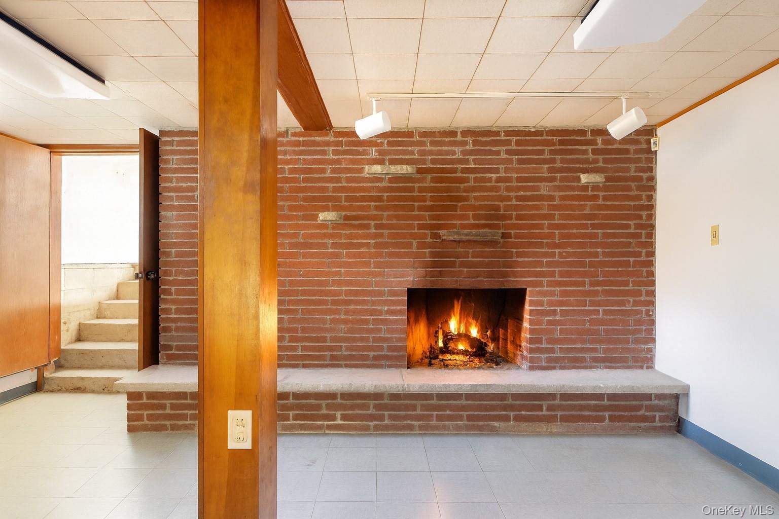 Single Family Noxon Dutchess County, NY 12603, MLS-922725-24