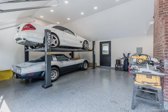 Single Family Satterly  Suffolk County, NY 11733, MLS-922730-28